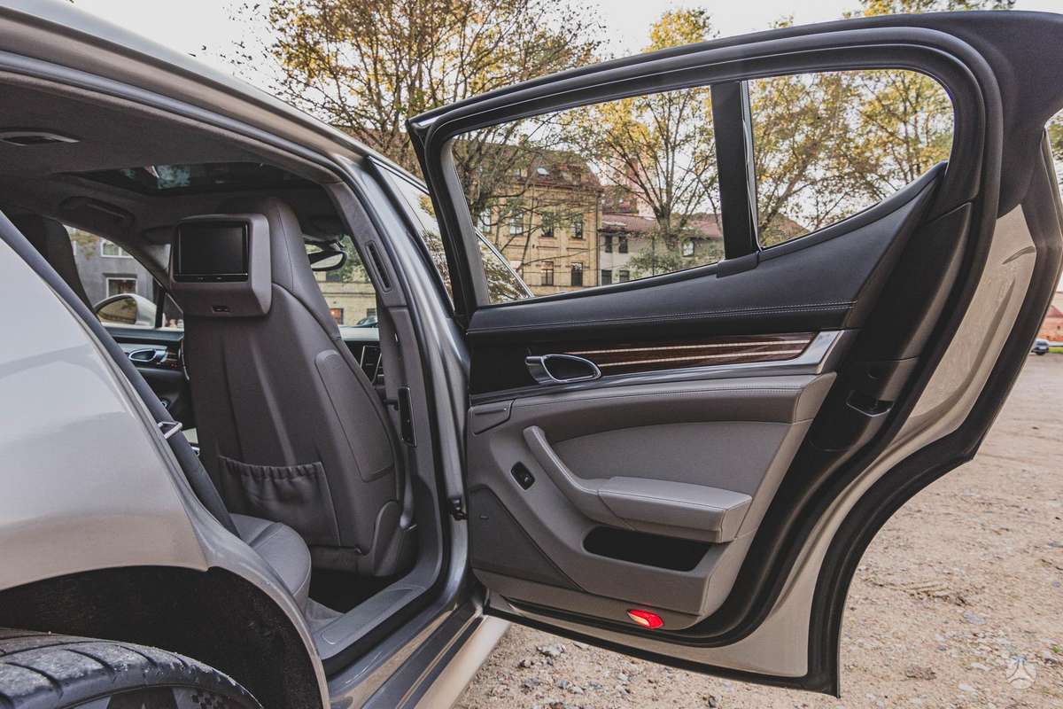 Porsche Panamera, 4.8 l., hatchback