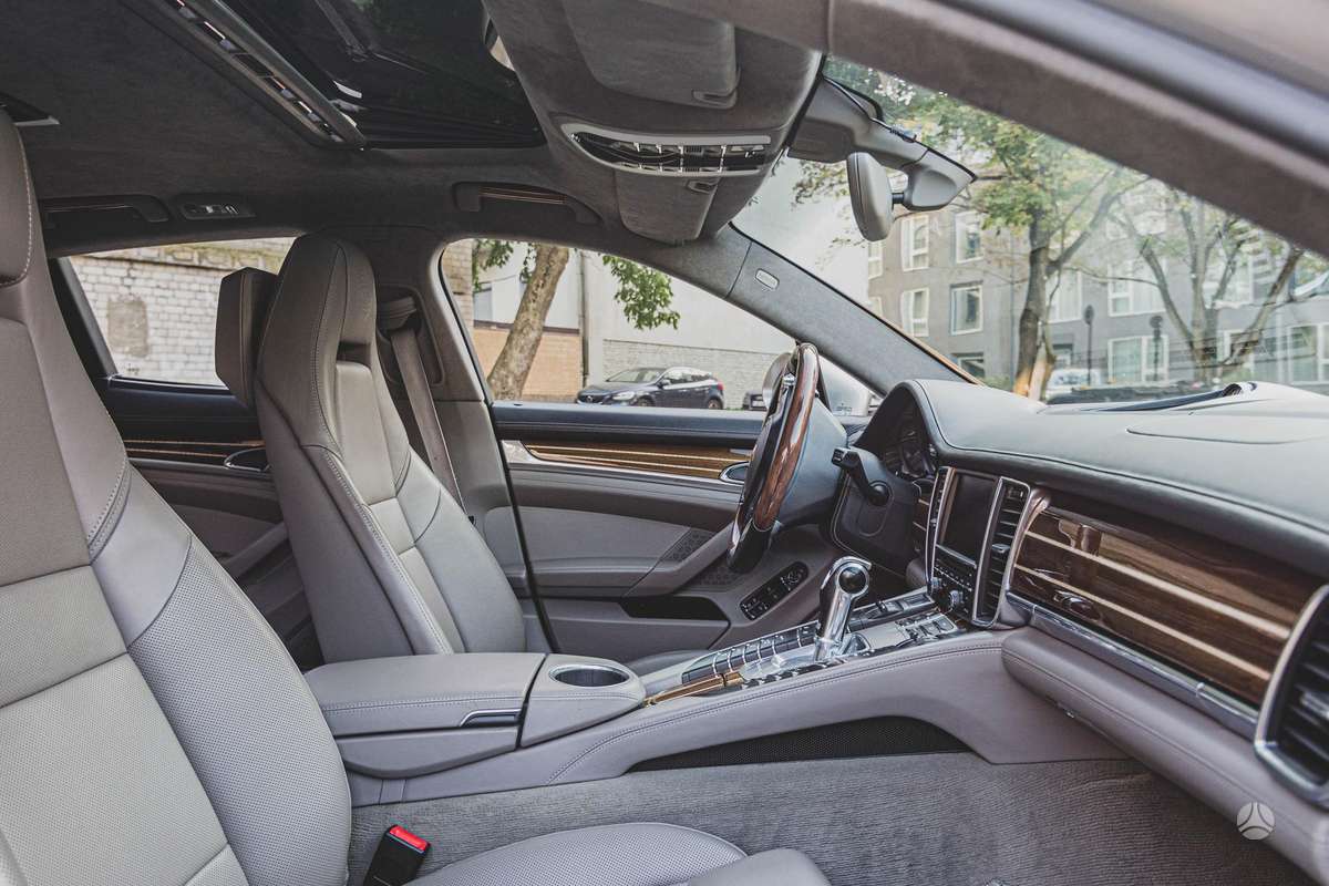 Porsche Panamera, 4.8 l., hatchback