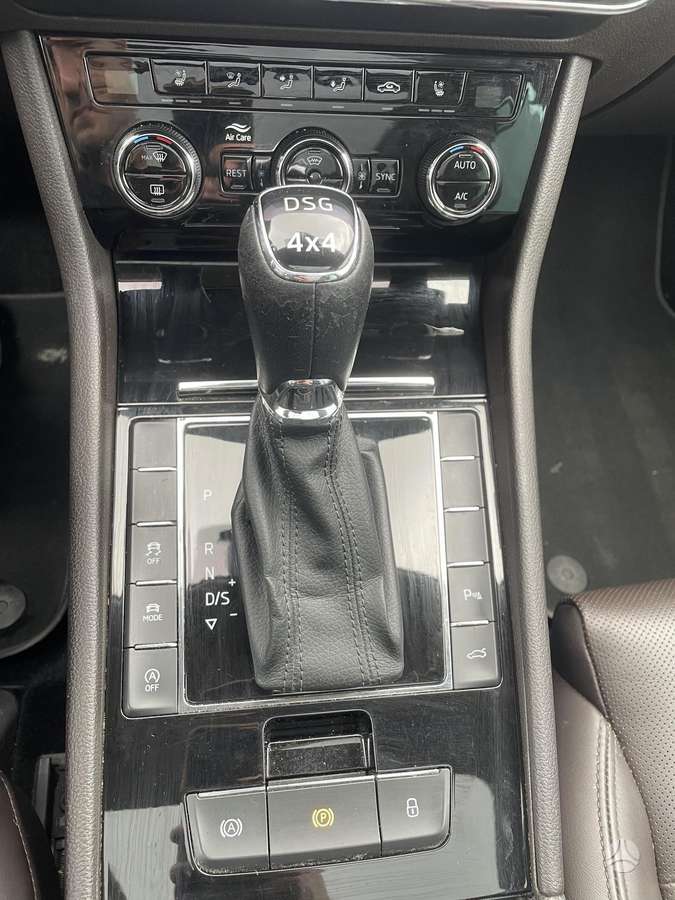 Skoda Superb, 2.0 l., universalas