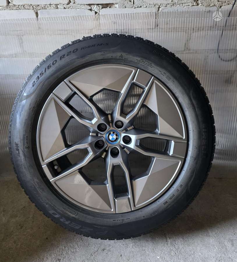 BMW IX, lengvojo lydinio, R20