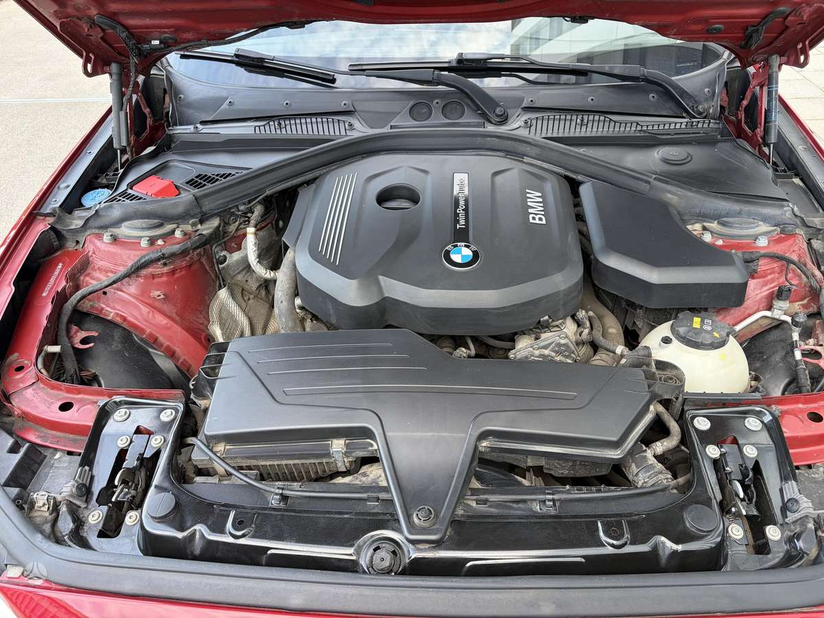 BMW 118, 1.5 l., Хэтчбек