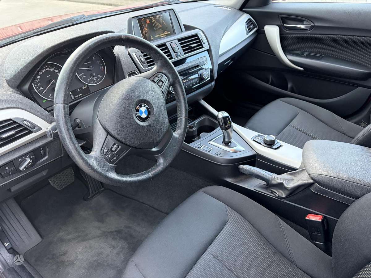 BMW 118, 1.5 l., Хэтчбек