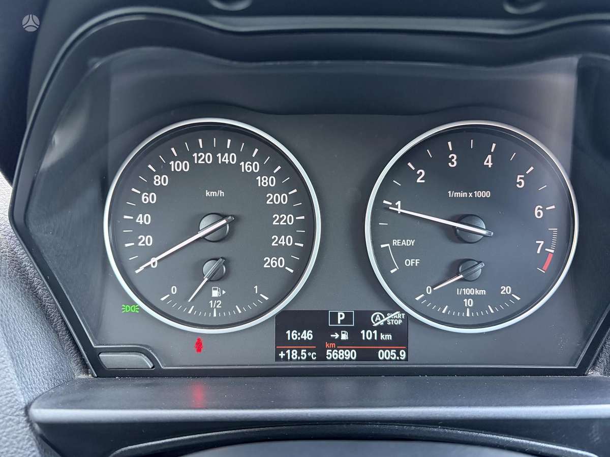 BMW 118, 1.5 l., Хэтчбек