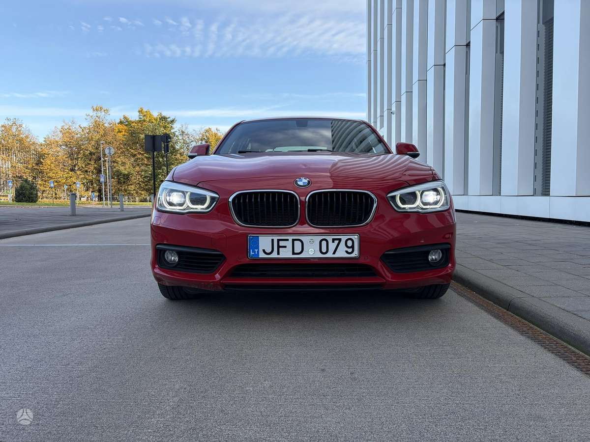BMW 118, 1.5 l., Хэтчбек