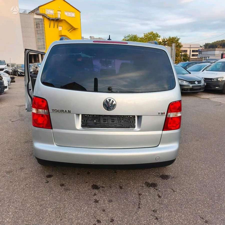 Volkswagen Touran, Dalys☎️, dalimis