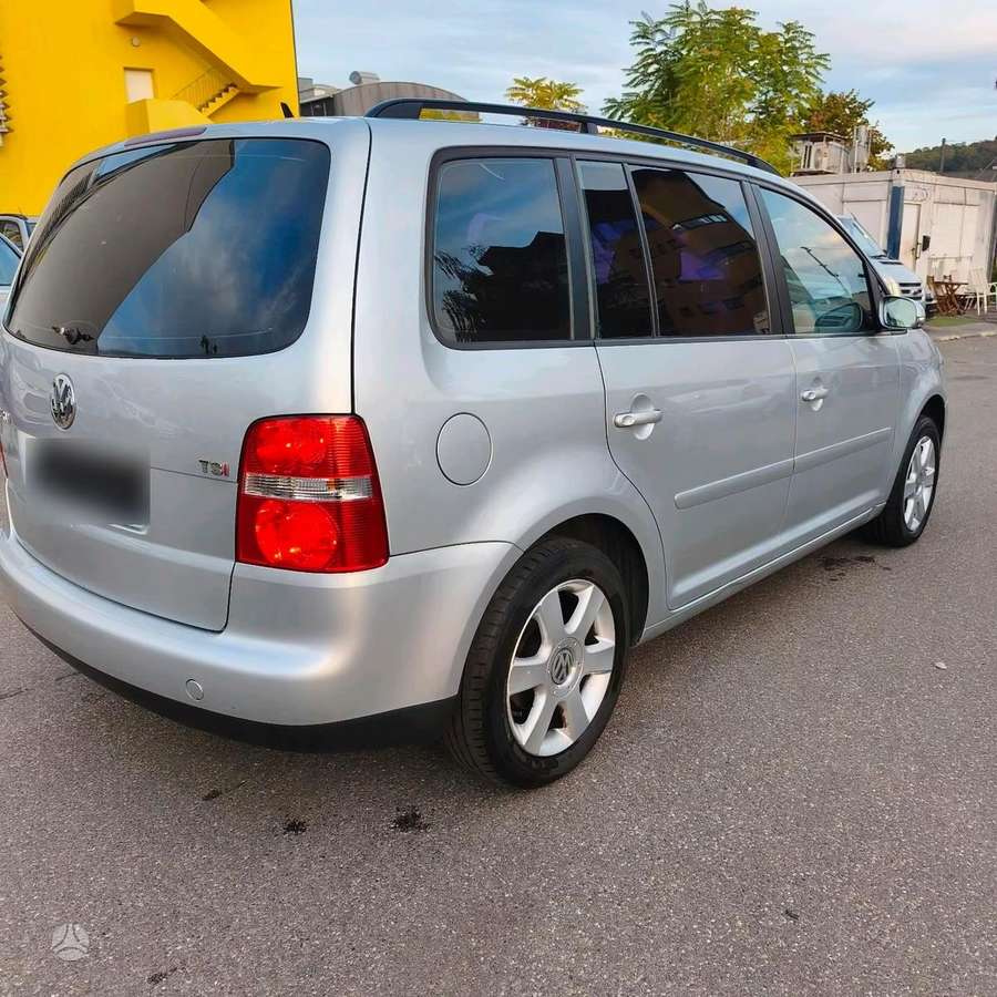 Volkswagen Touran, Dalys☎️, dalimis