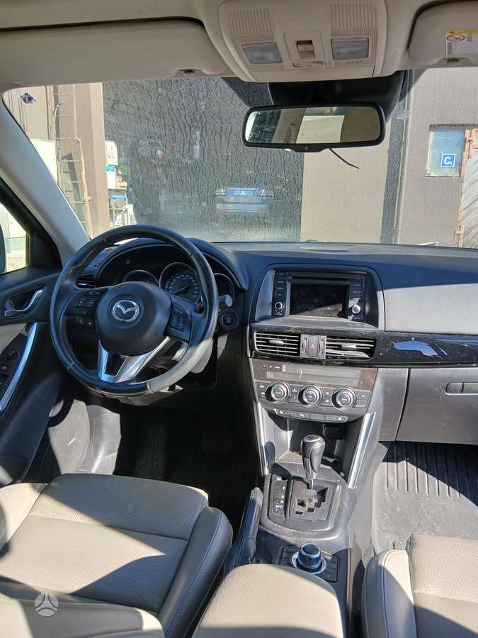 Mazda CX-5, 2.2 l., off-road / crossover