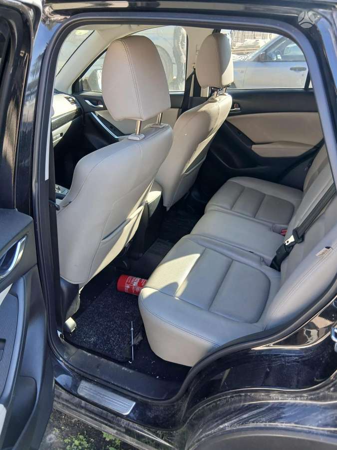 Mazda CX-5, 2.2 l., off-road / crossover