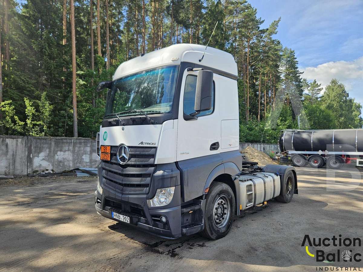 Mercedes-Benz Actros 1842, other