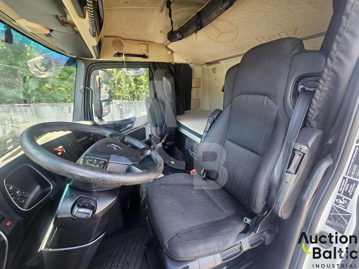 Mercedes-Benz Actros 1842, other