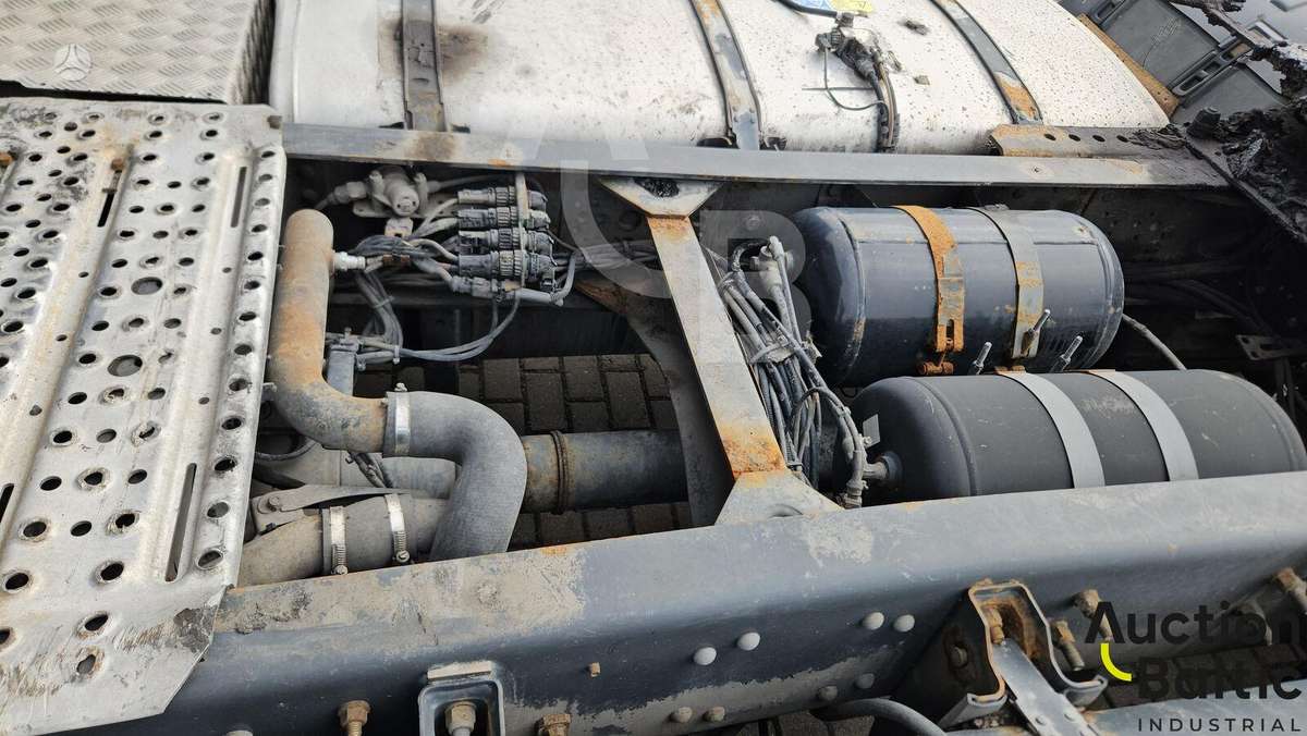 Scania R 440LA4X2MEB, cits