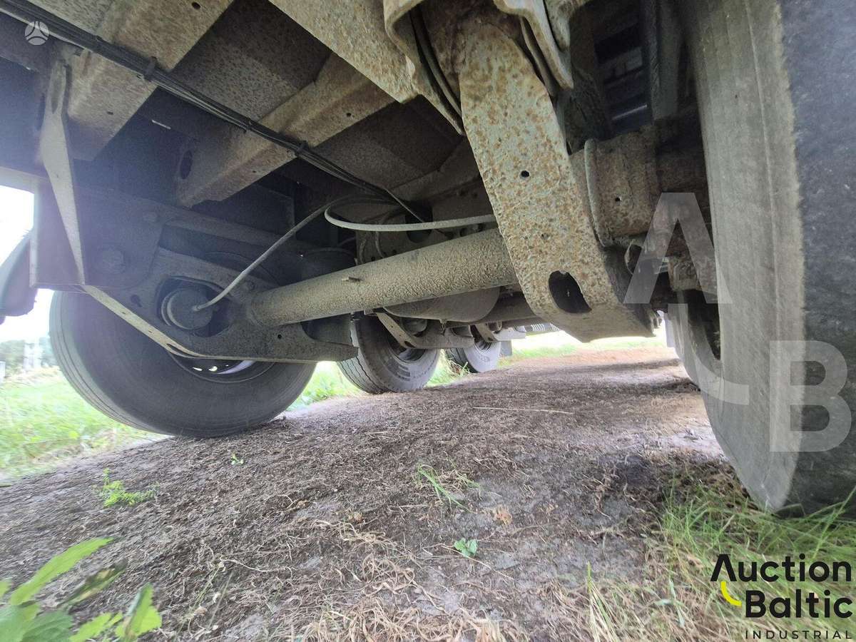 Kögel SN 24, užuolaidinės / tentinės