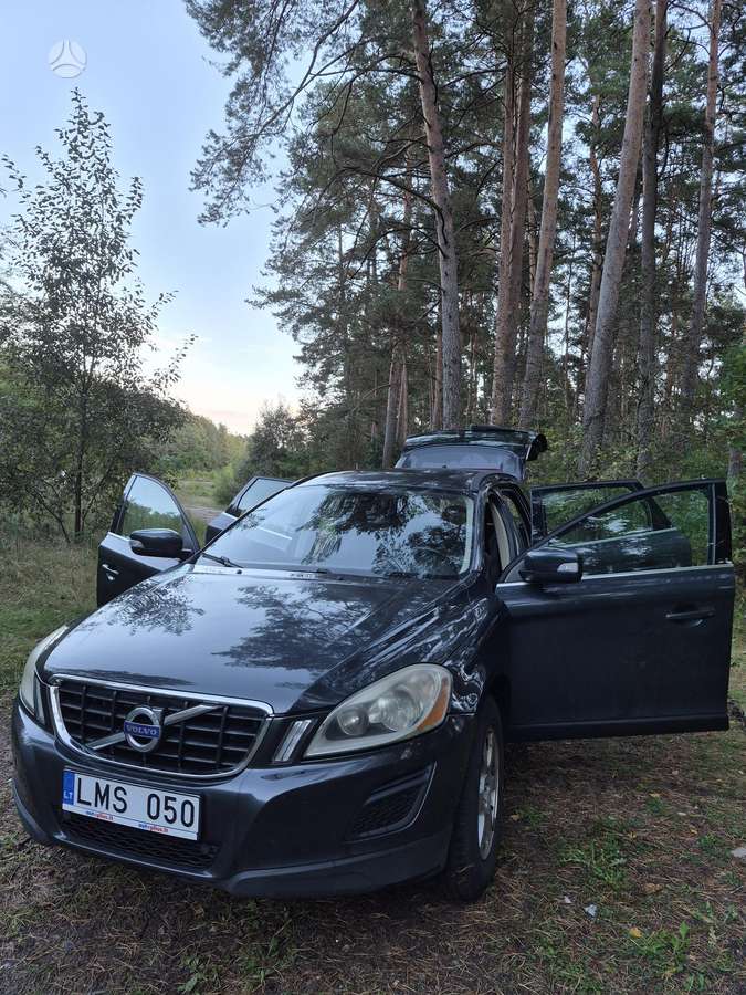 Volvo XC60, 2.0 l., Внедорожник / Кроссовер