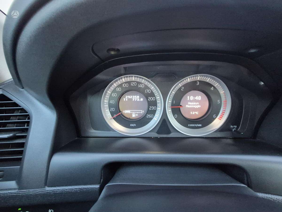 Volvo XC60, 2.0 l., Внедорожник / Кроссовер