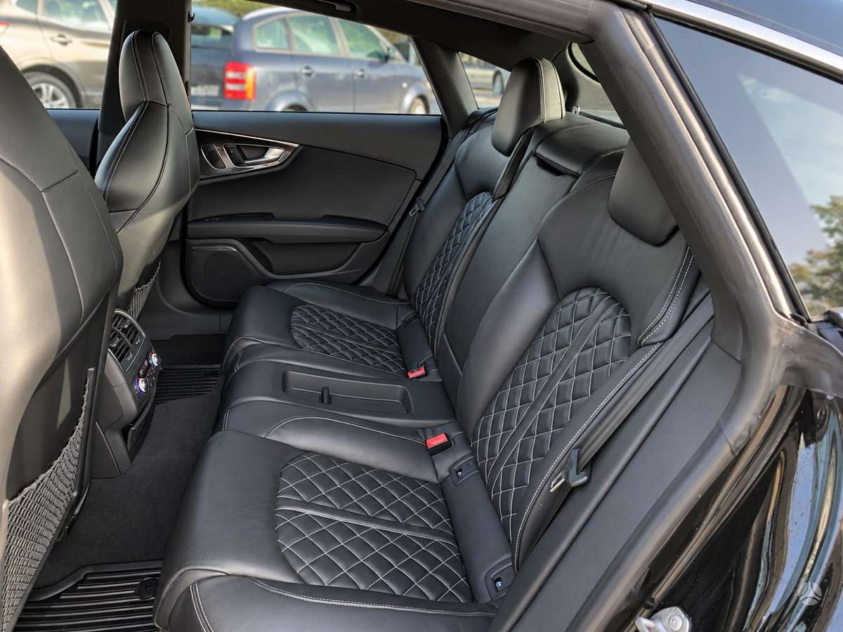 Audi S7, 4.0 l., hatchback