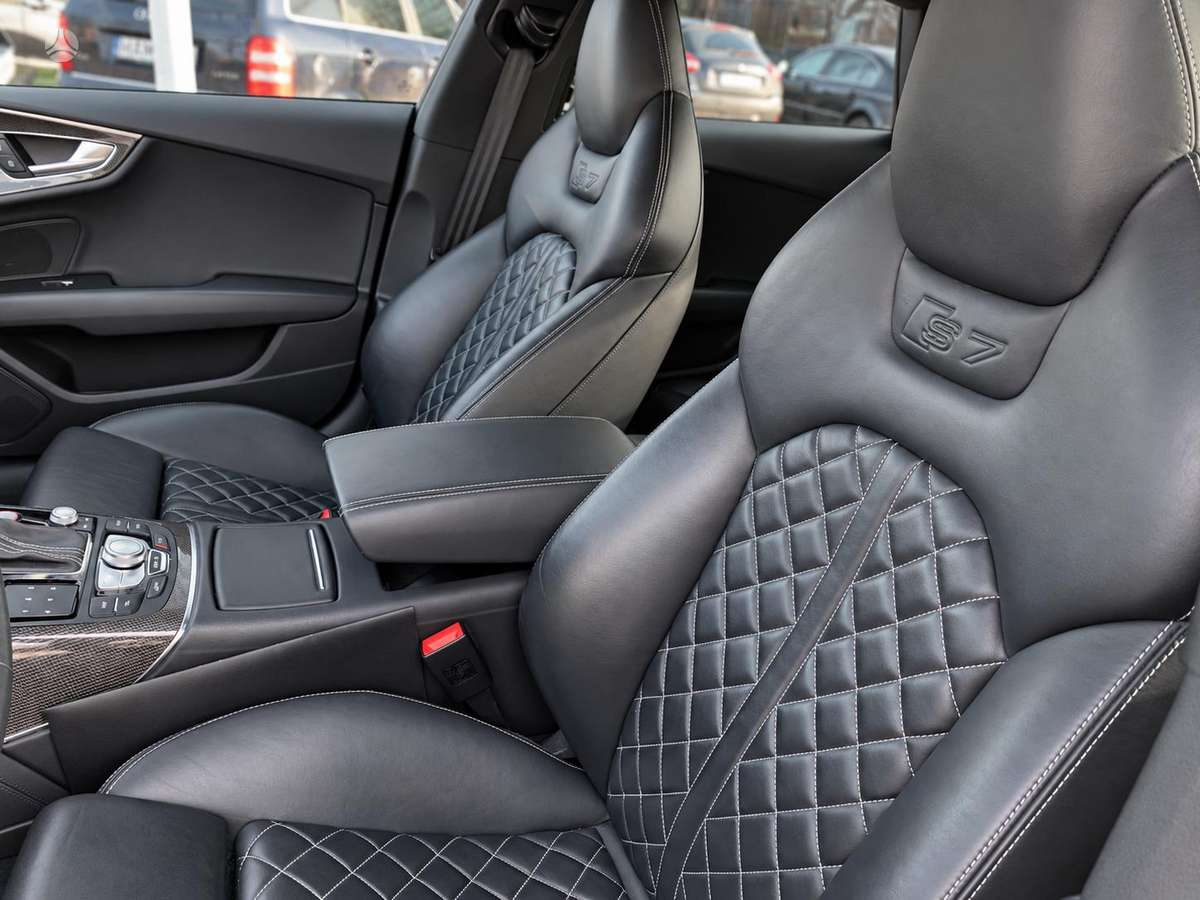 Audi S7, 4.0 l., hatchback