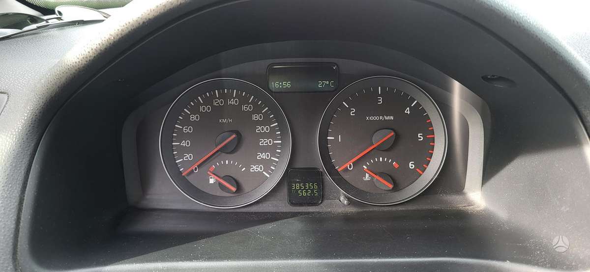 Volvo V50 2008 — photo 8