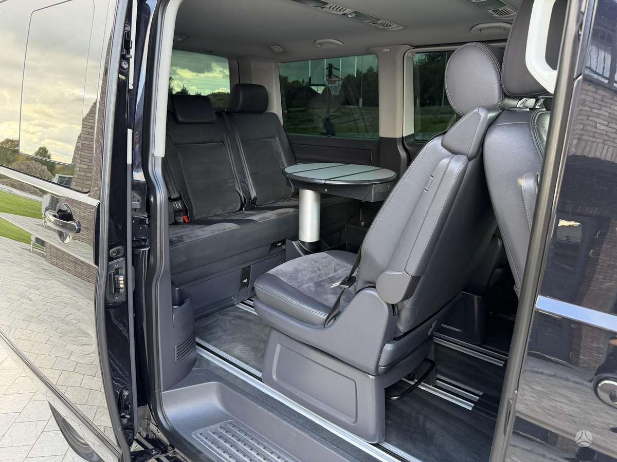 Volkswagen Multivan, 2.0 l., Минивэн