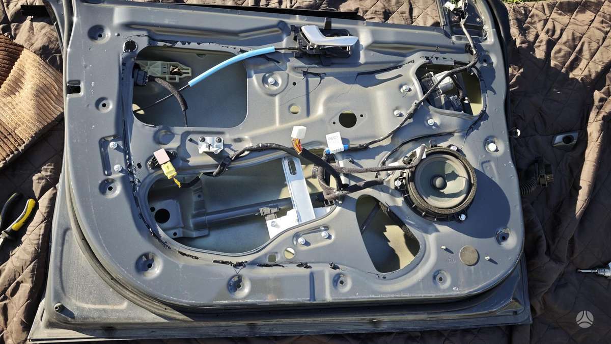 Kia Stonic, 82651H 8000, doors
