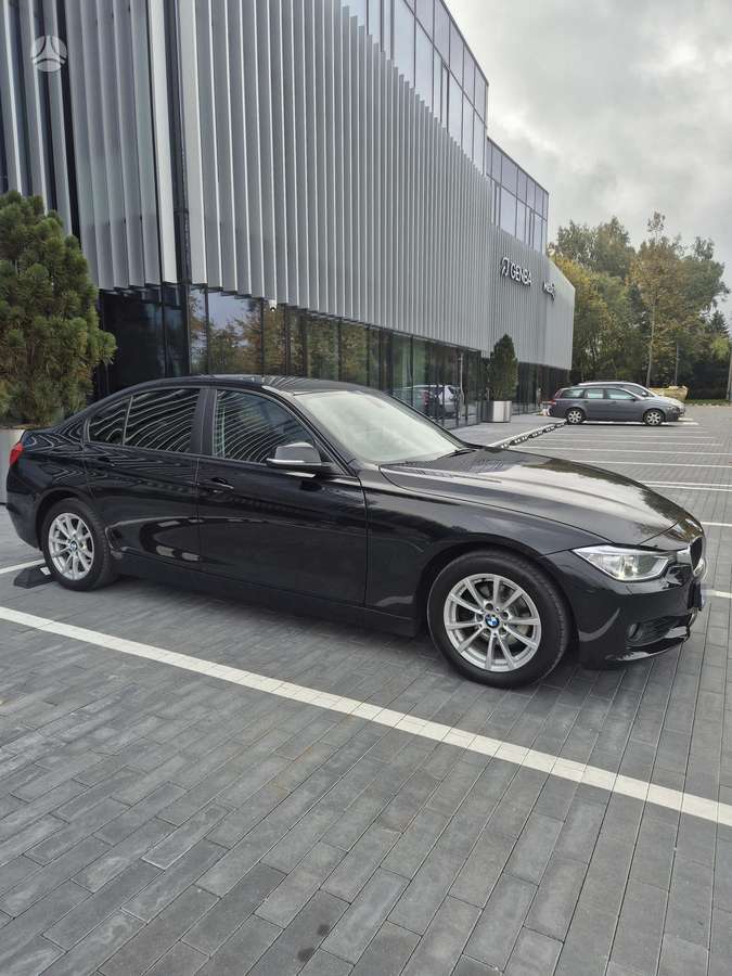 BMW 320, 2.0 l., Седан