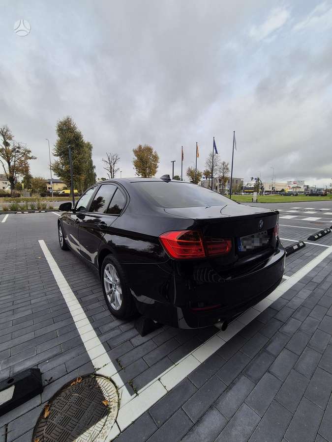 BMW 320, 2.0 l., Седан
