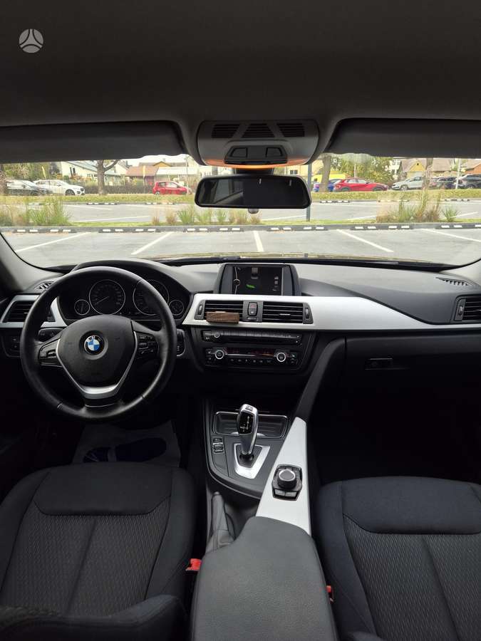 BMW 320, 2.0 l., Седан