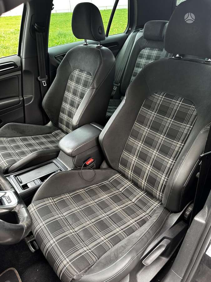 Volkswagen Golf, 2.0 l., hatchback