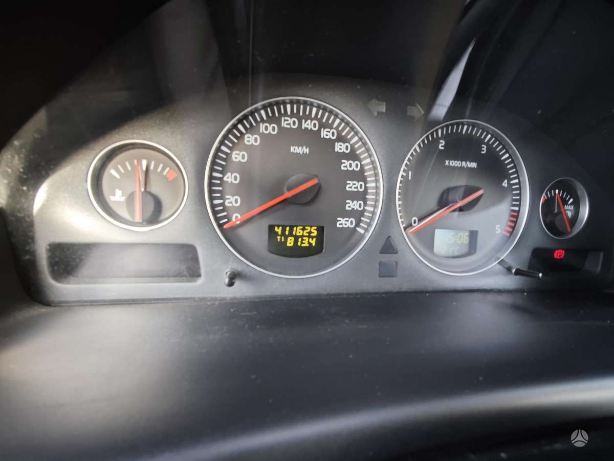 Volvo V70, 2.4 l., universalas