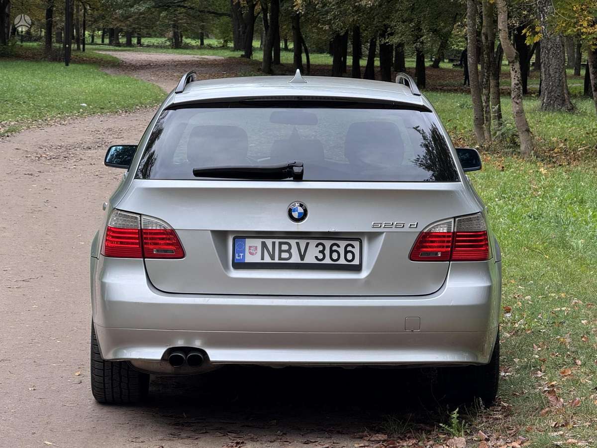 BMW 525, 3.0 l., universalas
