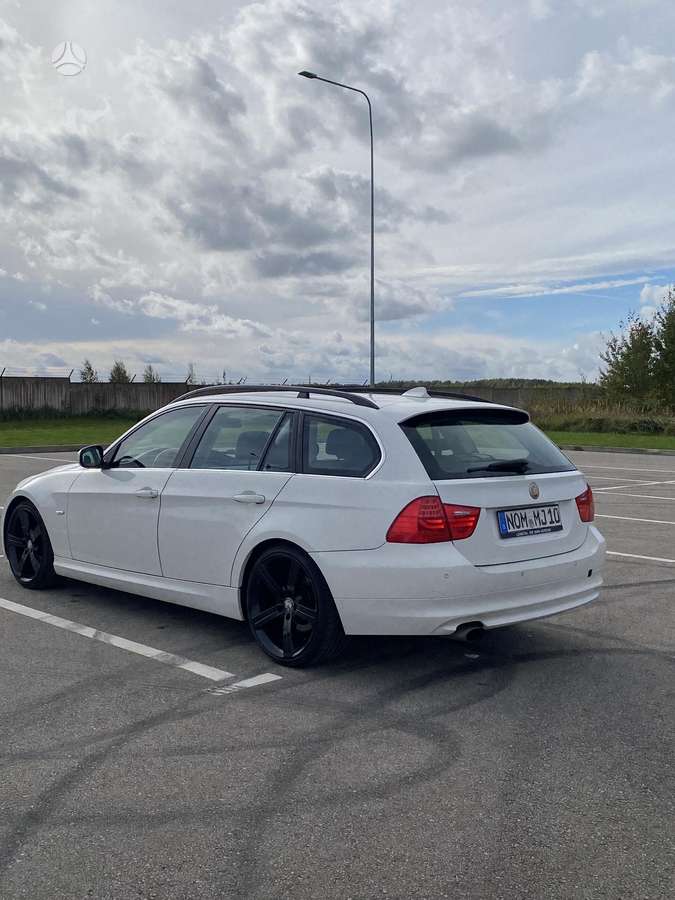 BMW 320, 2.0 l., universalas