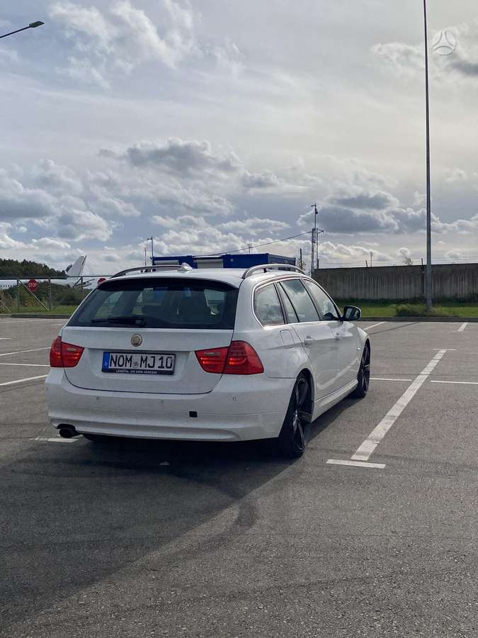 BMW 320, 2.0 l., wagon