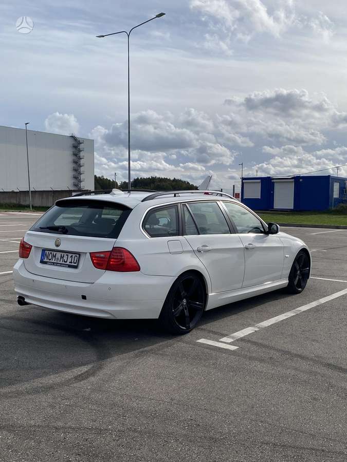 BMW 320, 2.0 l., wagon
