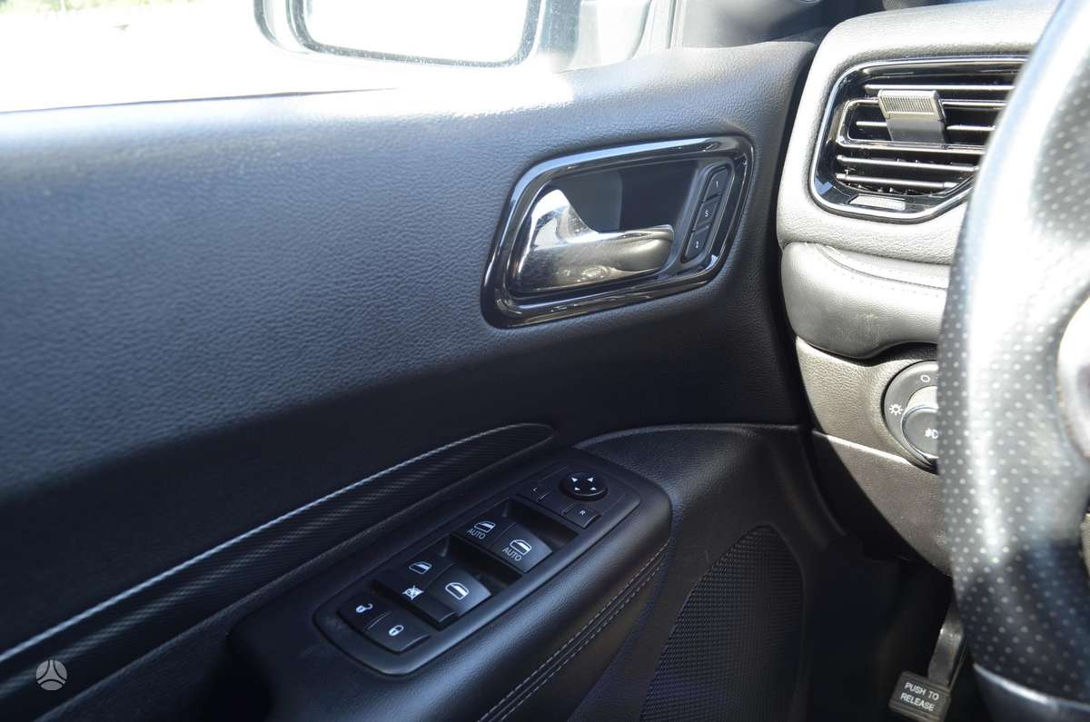 Dodge Durango, 3.6 l., off-road / crossover