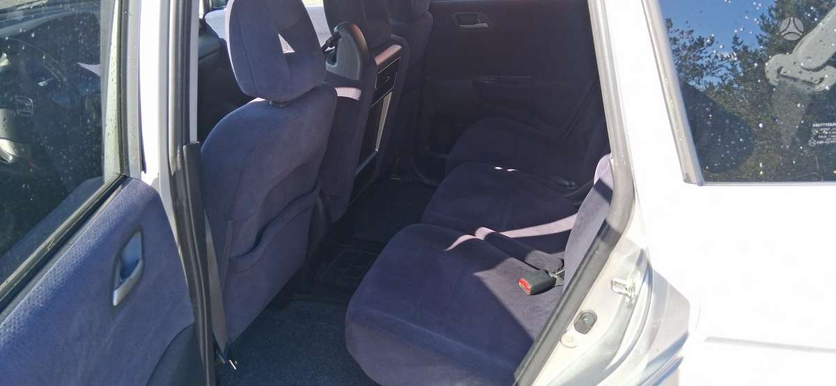 Honda FR-V, 2.2 l., mpv / minivan