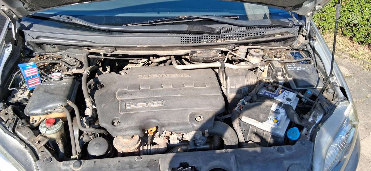 Honda FR-V, 2.2 l., mpv / minivan