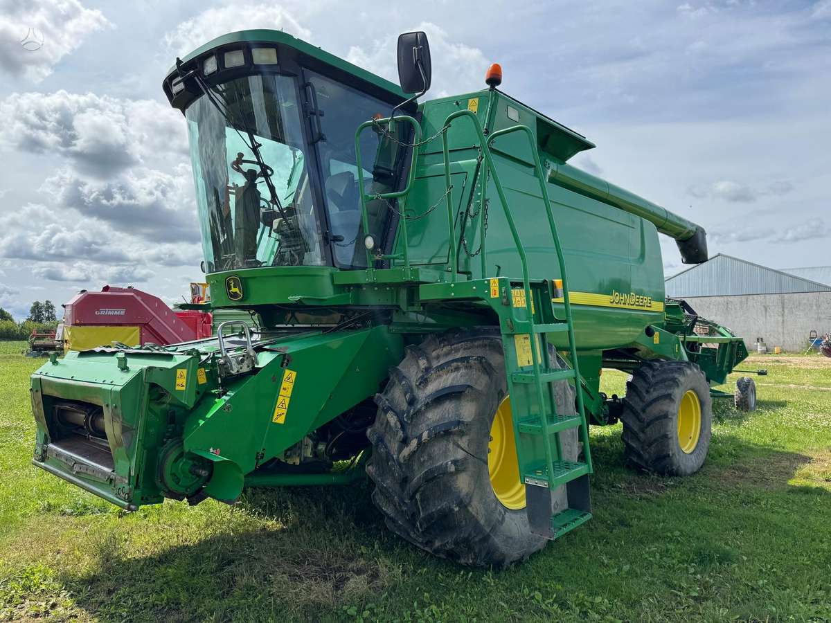 John Deere 9540, kombainai
