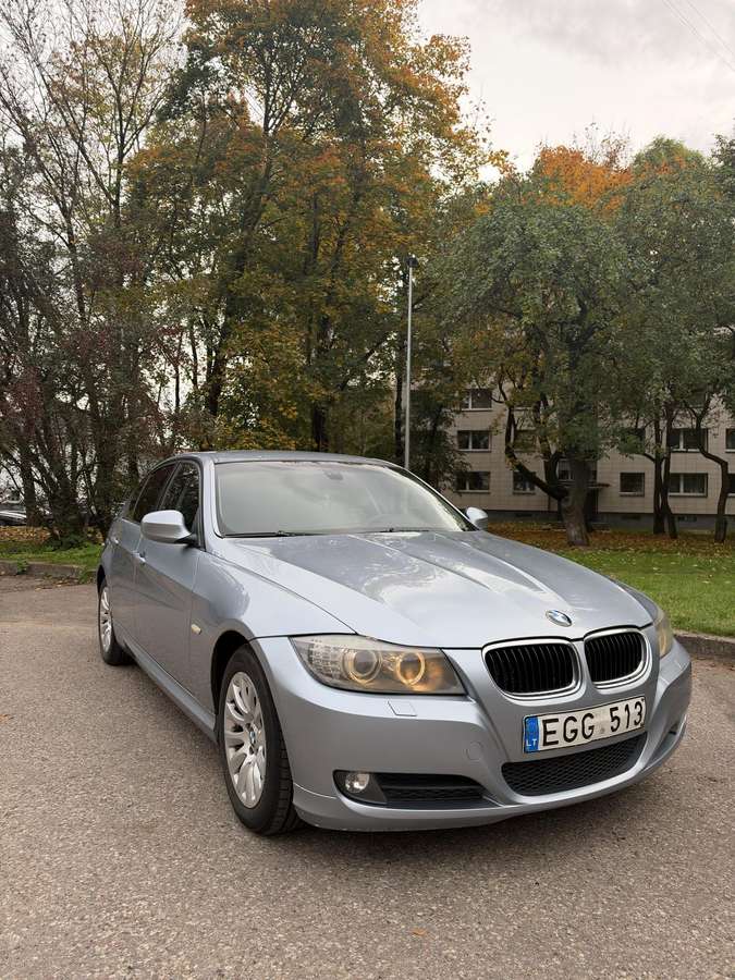 BMW 320, 2.0 l., Седан