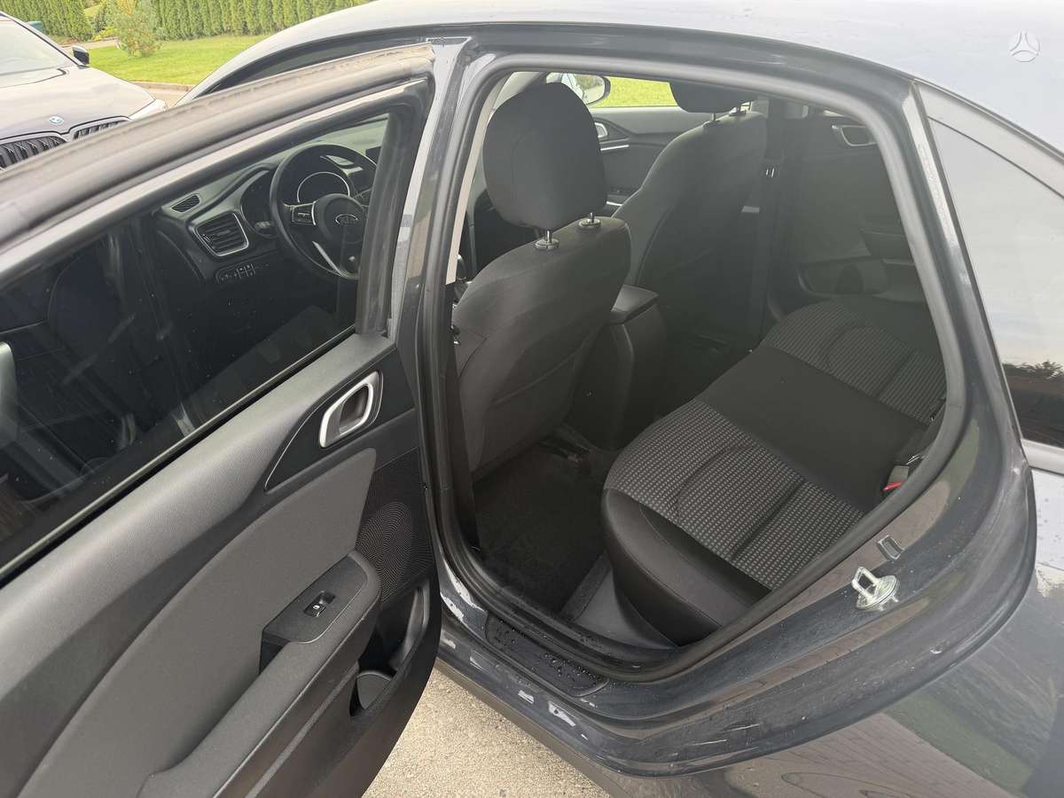 Kia Ceed, 1.0 l., Седан