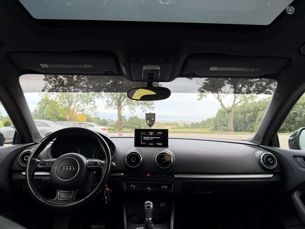 Audi A3, 1.8 l., Седан