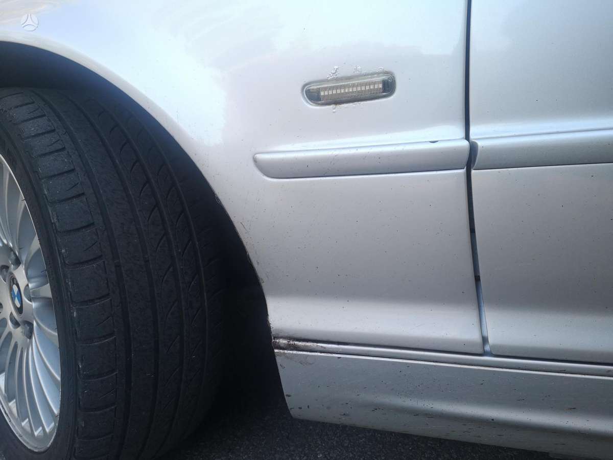 BMW 330, 2.9 l., Седан