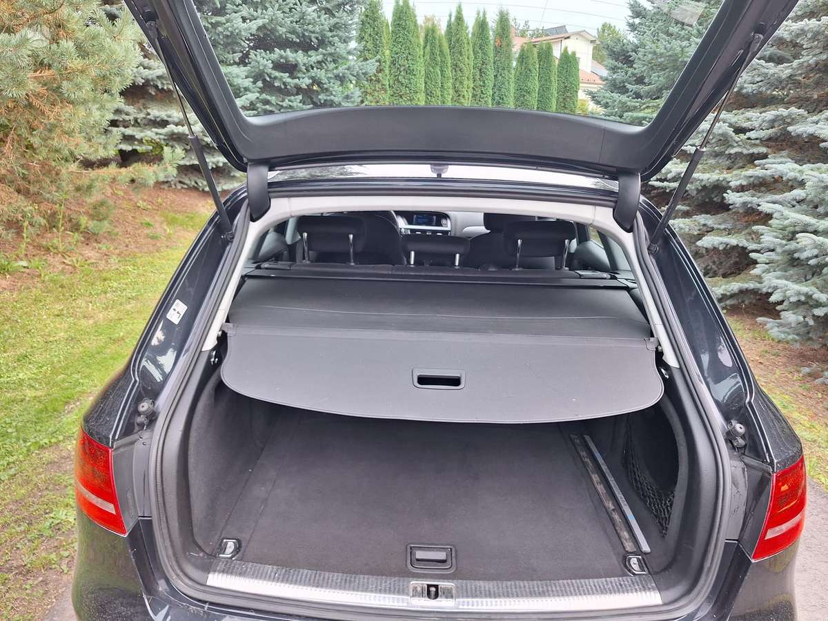 Audi A4, 2.0 l., Универсал