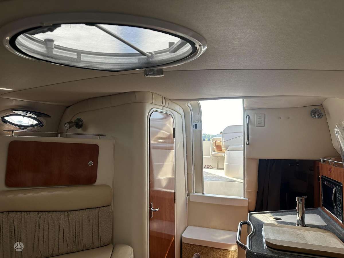 Larson Cabrio 260, яхты / катера