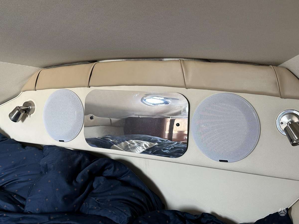Larson Cabrio 260, яхты / катера