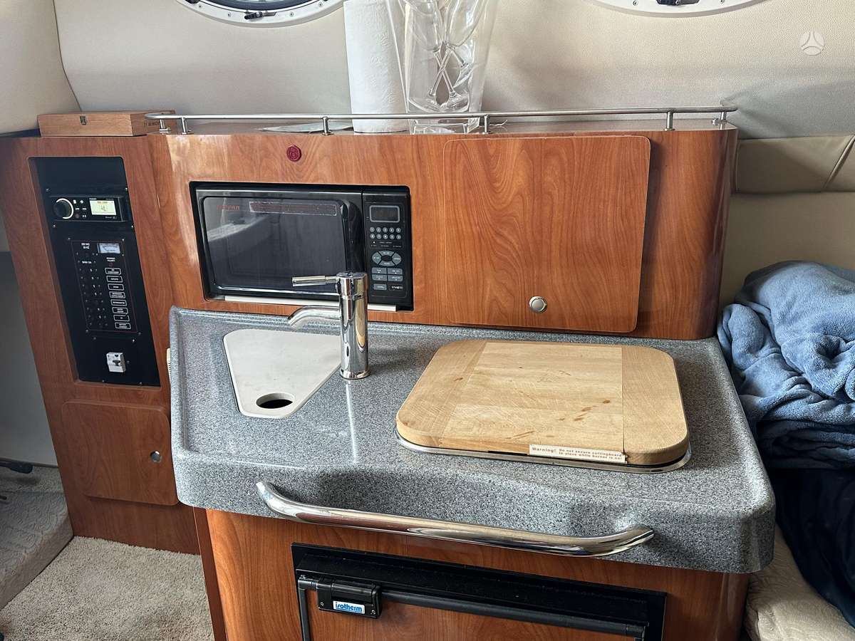 Larson Cabrio 260, yachts / cruisers