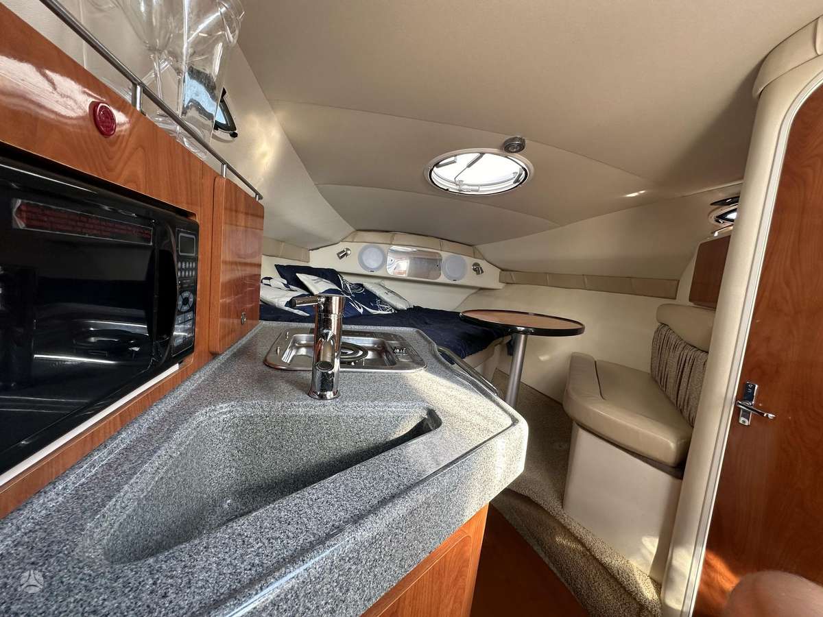 Larson Cabrio 260, яхты / катера