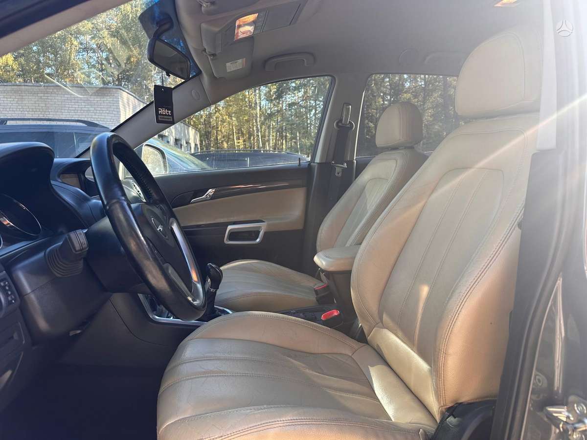 Opel Antara, 2.2 l., Внедорожник / Кроссовер
