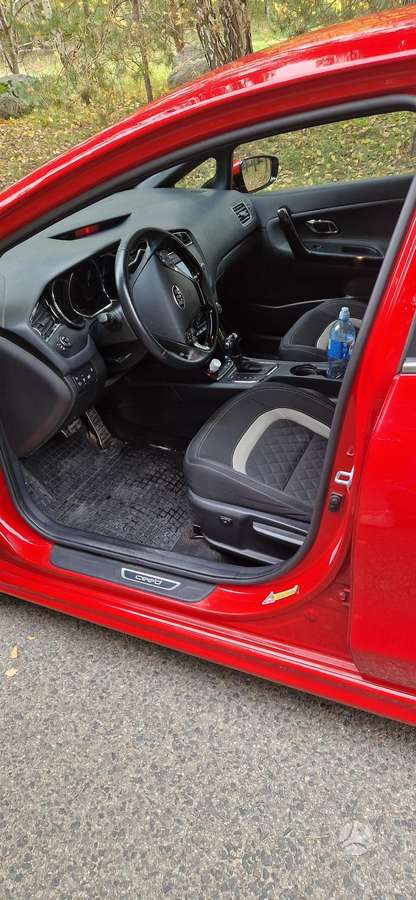 Kia Ceed, 1.6 l., Хэтчбек