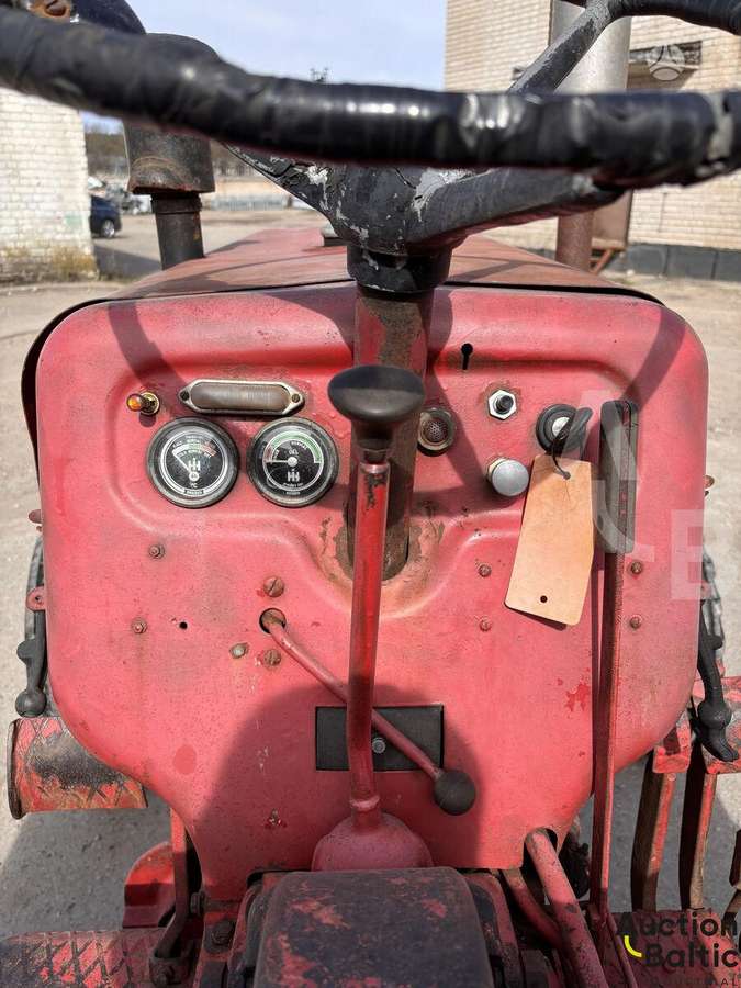 McCORMICK Farmall D-324, traktoriai