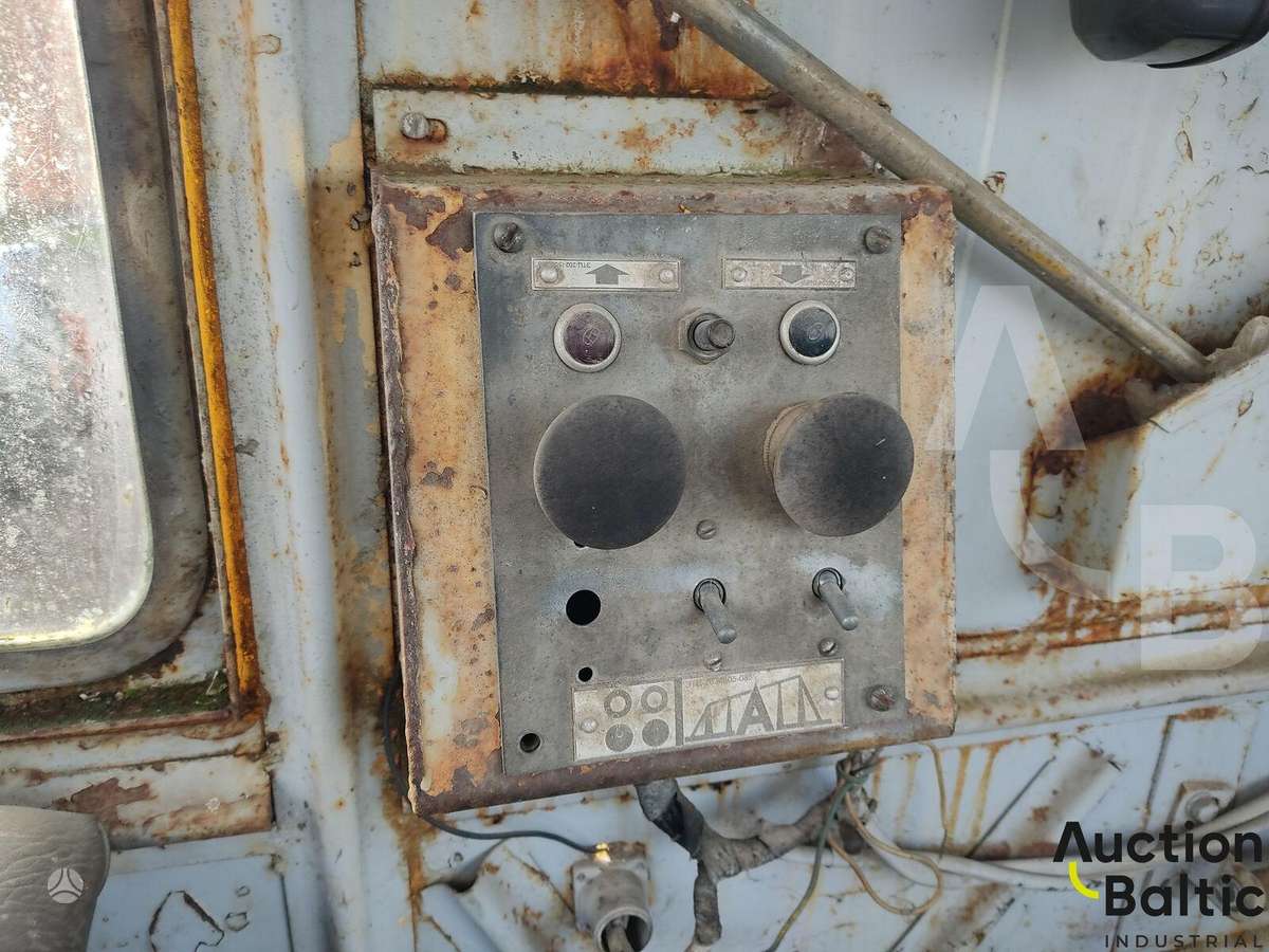 -Kita- 202B, ekskavatoriai