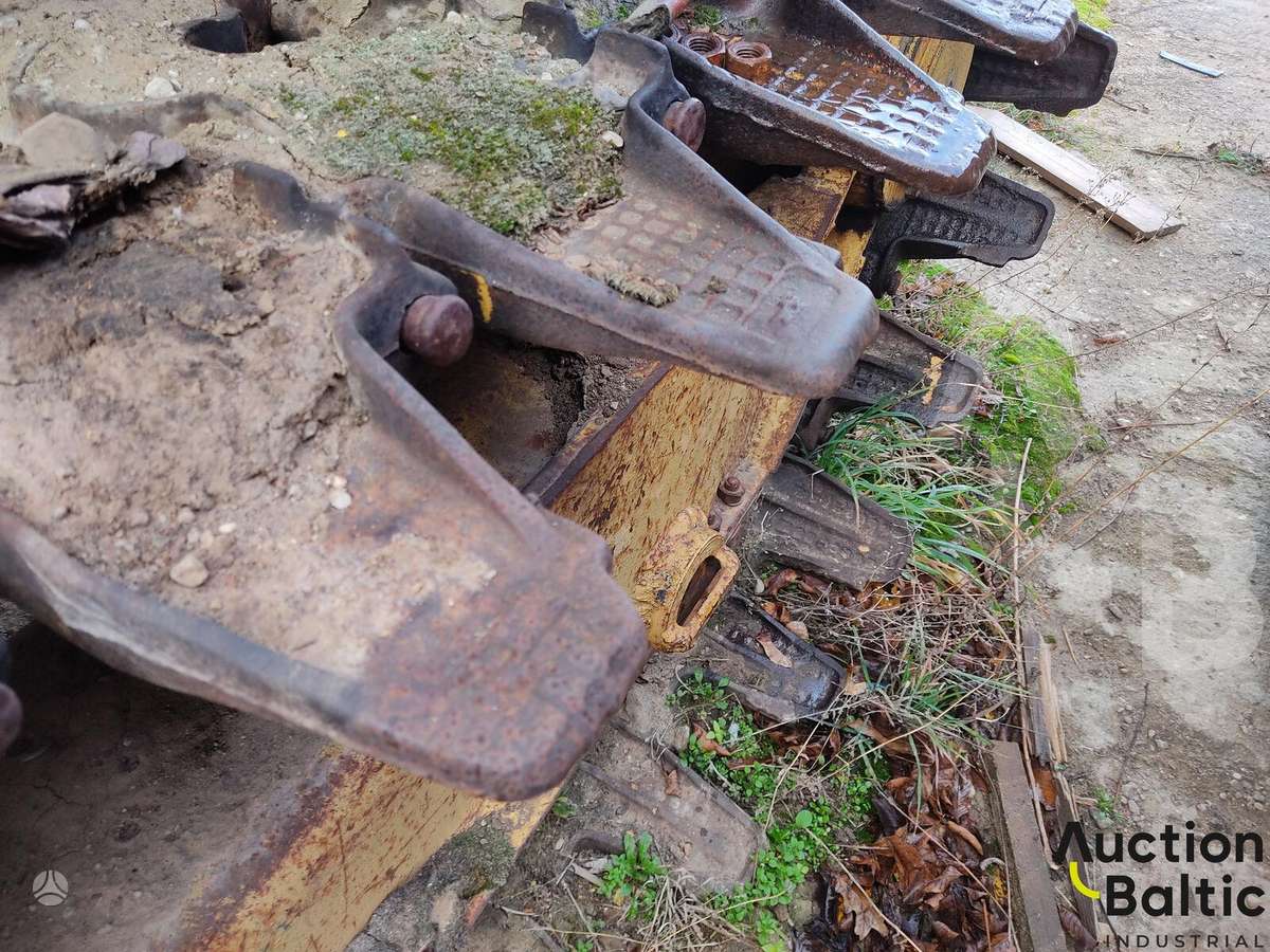 -Kita- 202B, ekskavatoriai